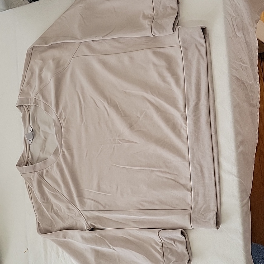 Athleta Seasoft Large Sweatshirt Beige/tan